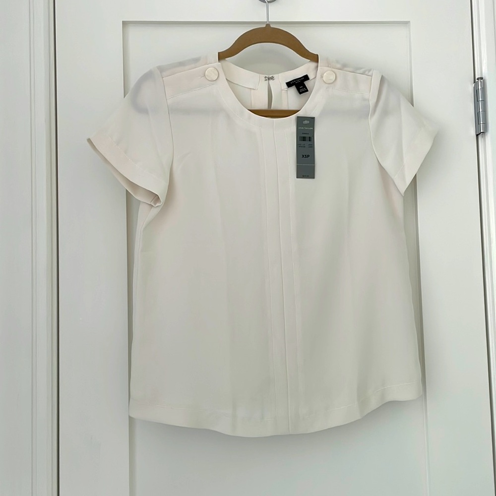 Ann Taylor white short sleeve blouse w/ buttons